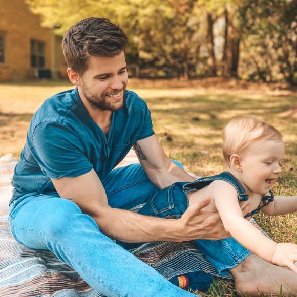 Meet your Posher, Travis - Picture 1 of 1